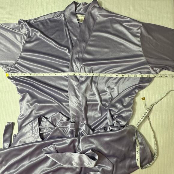 VICTORIA'S SECRET Silky Long Robe Lavender Medium 100% Polyester Soft Romantic - Picture 6 of 7